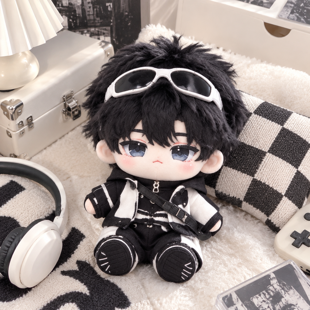 10CM Cool Black Hoodie Cotton Plush Doll Mini Collectible Toy